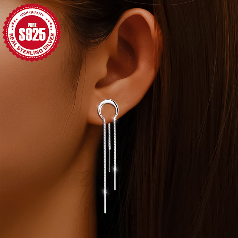 These 925 silver half-circle chain tassel earrings feature a unique design that is simple and versatile. They are suitable for both daily wear and parties, making them a perfect accessory for women. With a low allergy risk and weighing only 3g, these