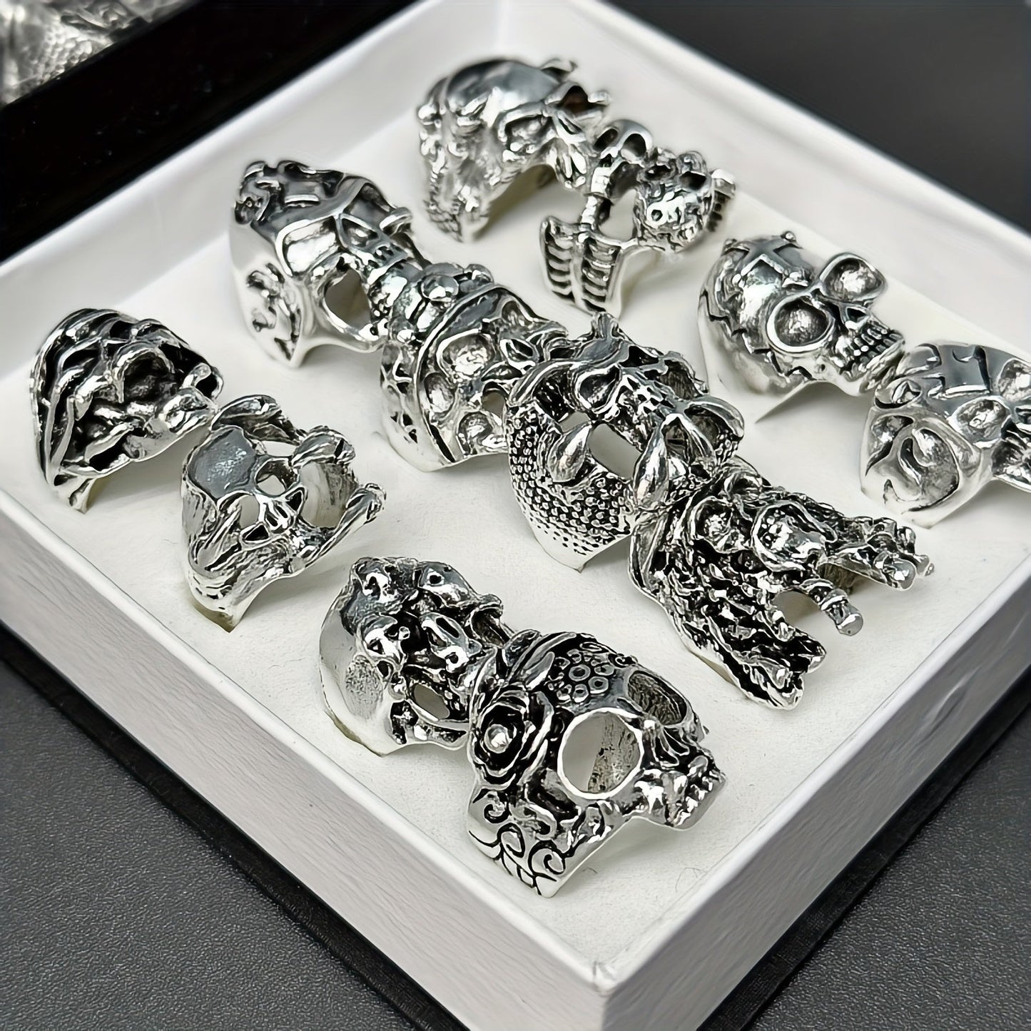 Set of 10, includes Skull Beast Head Claw Rings in a variety of styles and colors. Perfect for those who love skull jewelry.