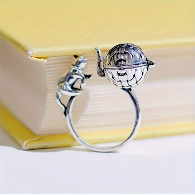 Charming Vintage-Inspired Lucky Cat Ring - Adjustable, Openable Style with Aromatherapy Element, Stylish Alloy Accessory for Women