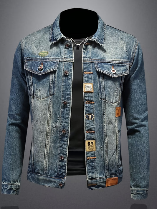 Men's vintage style denim jacket with pockets and button-up lapel, suitable for spring and fall.