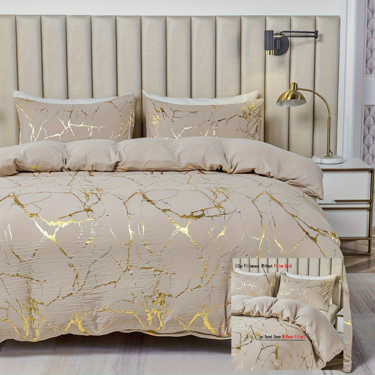 This American country style bedding set includes a duvet cover and 2 pillowcases featuring polyester marble with golden foil accents. It is available in Queen (228.6cm x 228.6cm) and King (259.08cm x 228.6cm) sizes.