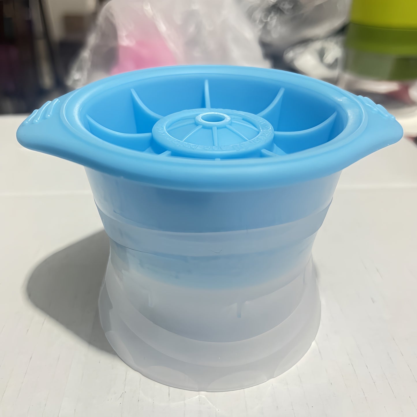 Large 98g silicone ice ball mold for making 6cm round ice balls.