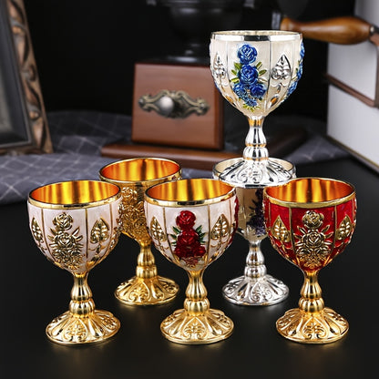 Small golden wine glass, high-footed wine glass, golden cup, banquet wine glass, tea water cup, holy water cup, wine accessories, decorative ornaments.