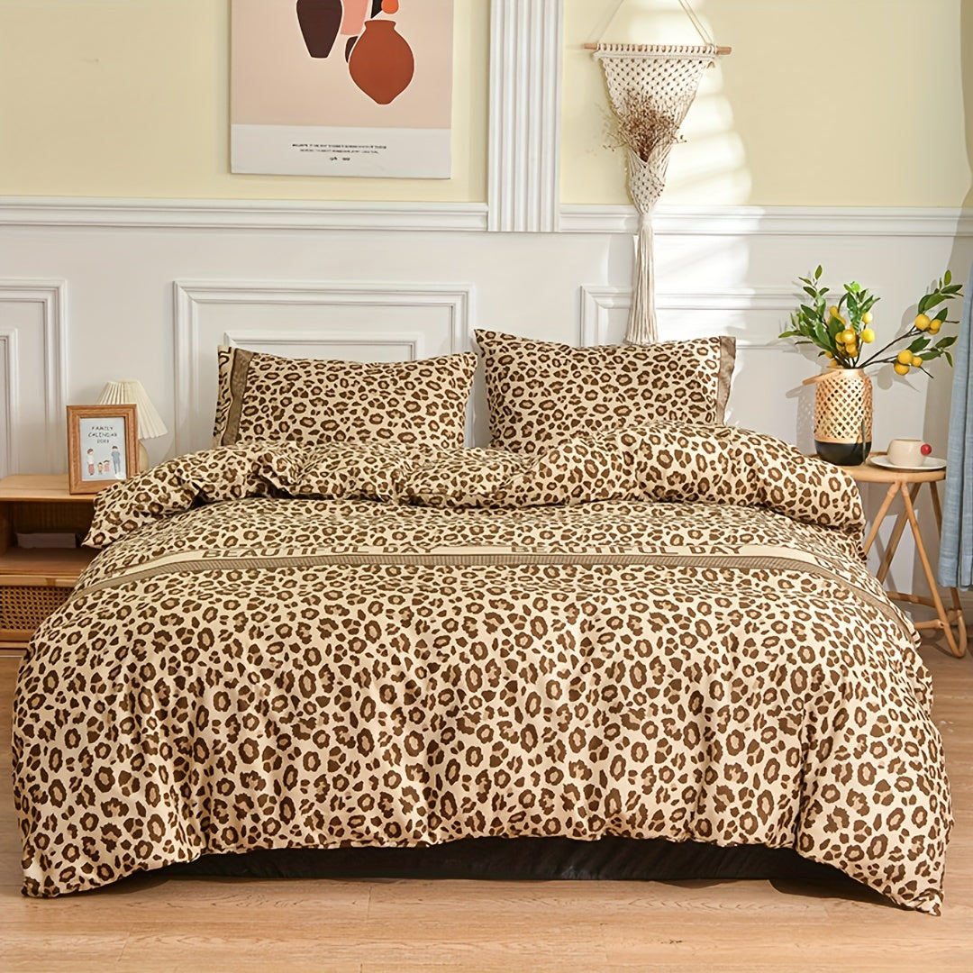 Add a touch of luxury to your bedroom with this stylish Leopard Print Duvet Cover Set, perfect for guest rooms and bedrooms. Made with soft and breathable materials, this set includes 1 duvet cover and 2 pillowcases, making it a perfect gift for your