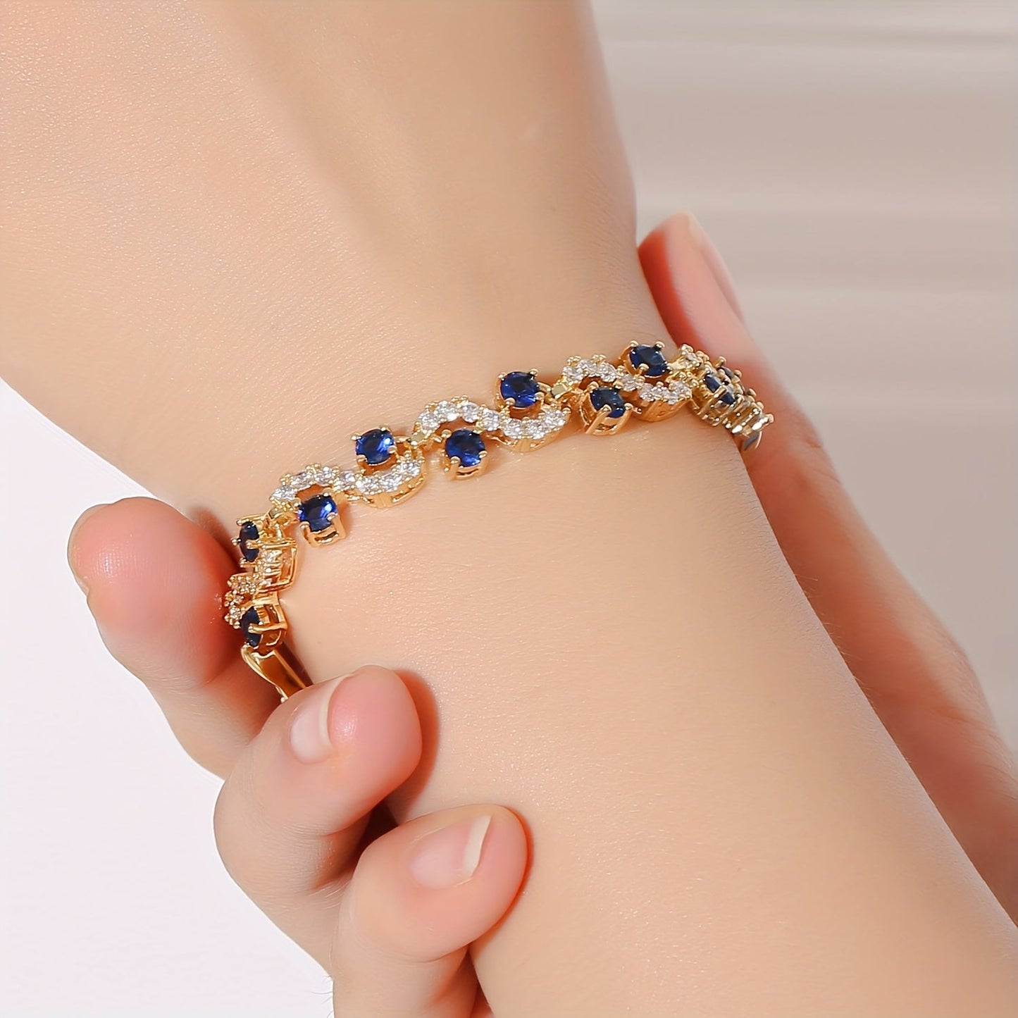 Stylish Blue Tennis Bracelet in 18K Gold-Plated with Shimmering Cubic Zirconia - Fashionable and Alluring Women's Accessory, Ideal for Celebrations and Special Occasions