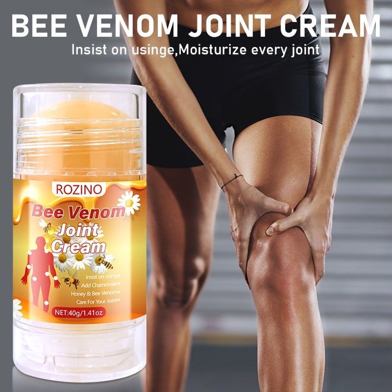 Lightweight and non-greasy Bee Venom Care Cream with natural plant extracts for strong hydration. Easy to absorb, moisturizing with a touch, and portable for convenient use.