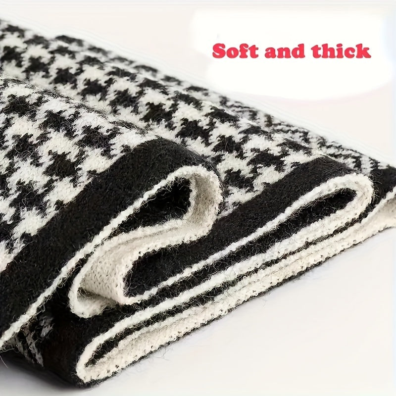 [Customer Favorite] Stylish Black and White Houndstooth Print Scarf - Trendy Thick Cozy Striped Winter Scarf in Fleece-Like Material