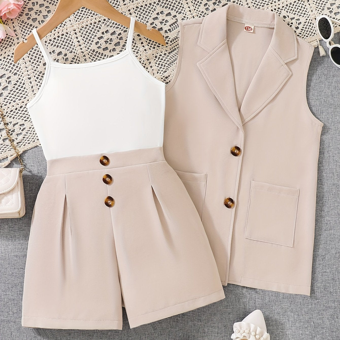 Girls' 3-piece Summer set: Sleeveless jacket, shorts outfit. Solid color. Polyester 95%, elastane 5%. Skinny fit. Work style. Slight stretch. Placket detail. Outdoor wear.