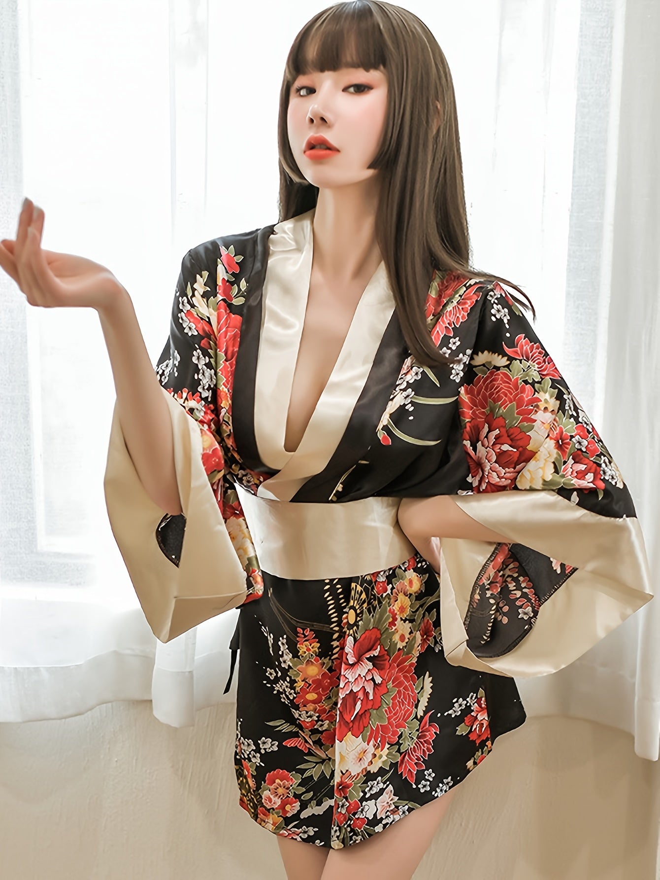 Gul naqshli kimono cosplay to'plami, kamon belbog'i va thong, ayollar uchun sexy ichki kiyim.