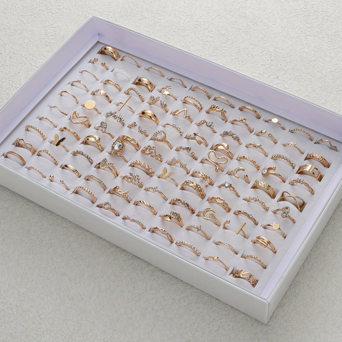 Stylish 40-piece Golden Tone Ring Set for Women - Versatile and Trendy, Ideal for Everyday Wear or Gifting, Packaging Not Included