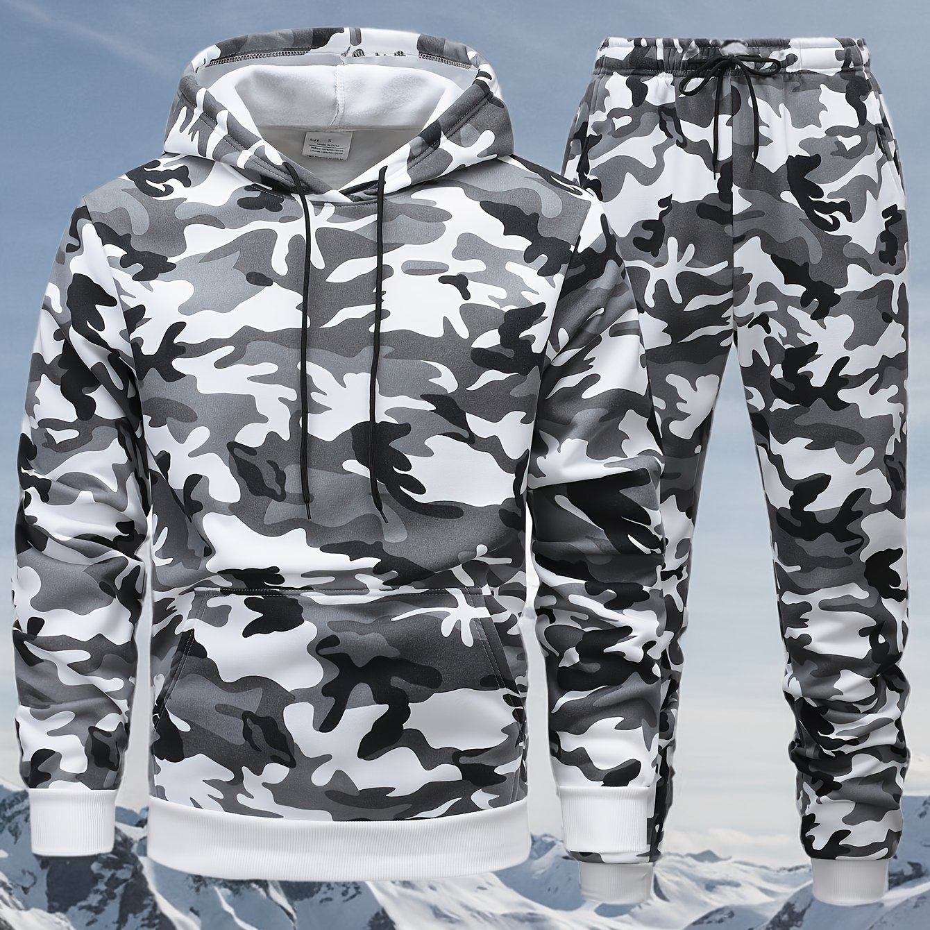 Men's camo hooded sweatshirt and pants set for outdoor activities in fall/winter. 100% polyester with drawstring pullovers and 3D printing. Suitable for hiking, camping, hunting, running