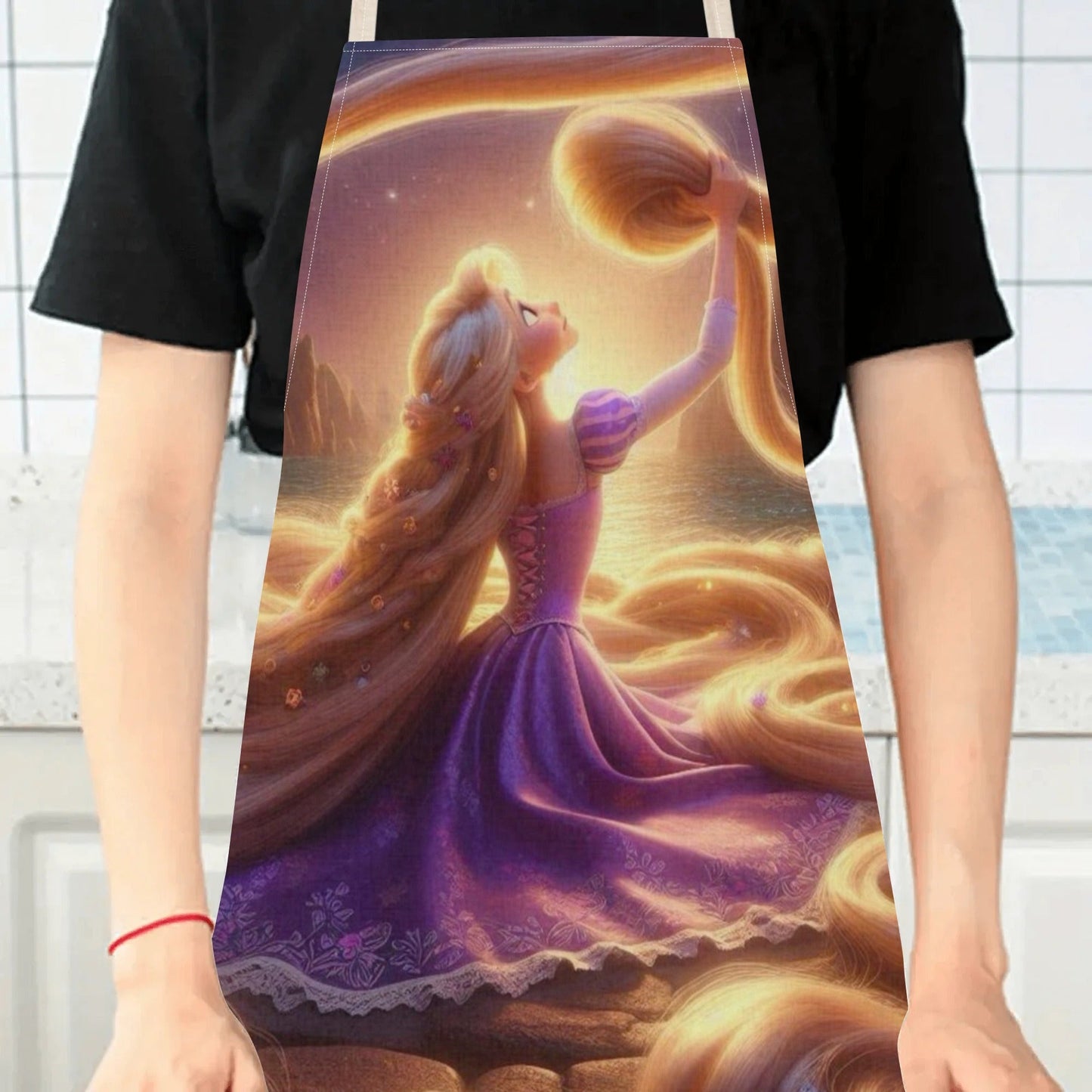 Waterproof apron with a Disney Cinderella theme - Stylish and sophisticated, made from polyester featuring a fairy tale print. Perfect for use in hotels, restaurants, supermarkets, fruit shops, milk tea stands, and at home.