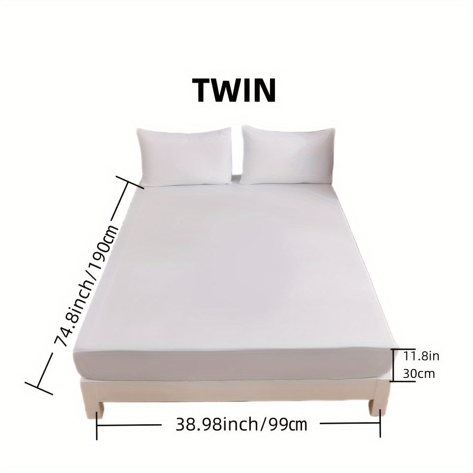 Soft and breathable 1-piece polyester fitted sheet (pillowcase not included) in a solid color. Comfortable and skin-friendly mattress protector suitable for all seasons.