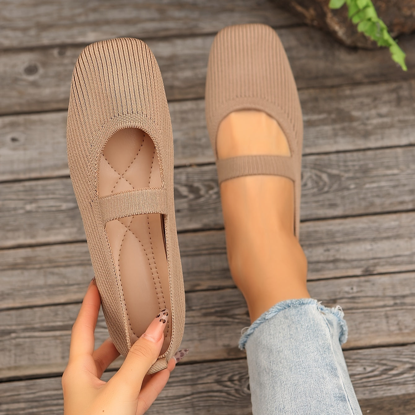 Women's casual knit flats with square toe, fabric upper, PU lining, and durable plastic sole for all seasons.