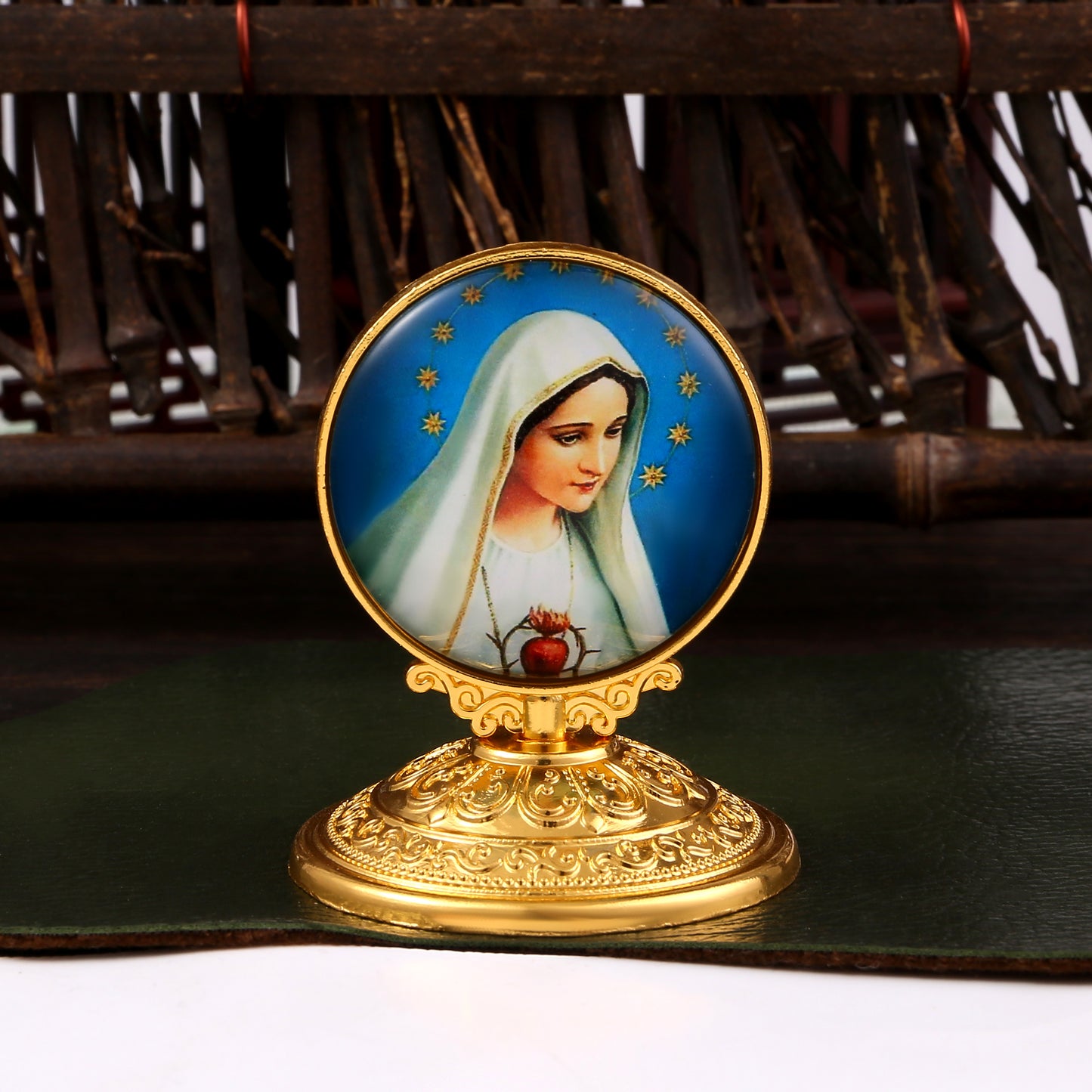 1 piece of religious ornamentation, including antique church decorations, Virgin Mary figurine, and zinc alloy home decor.