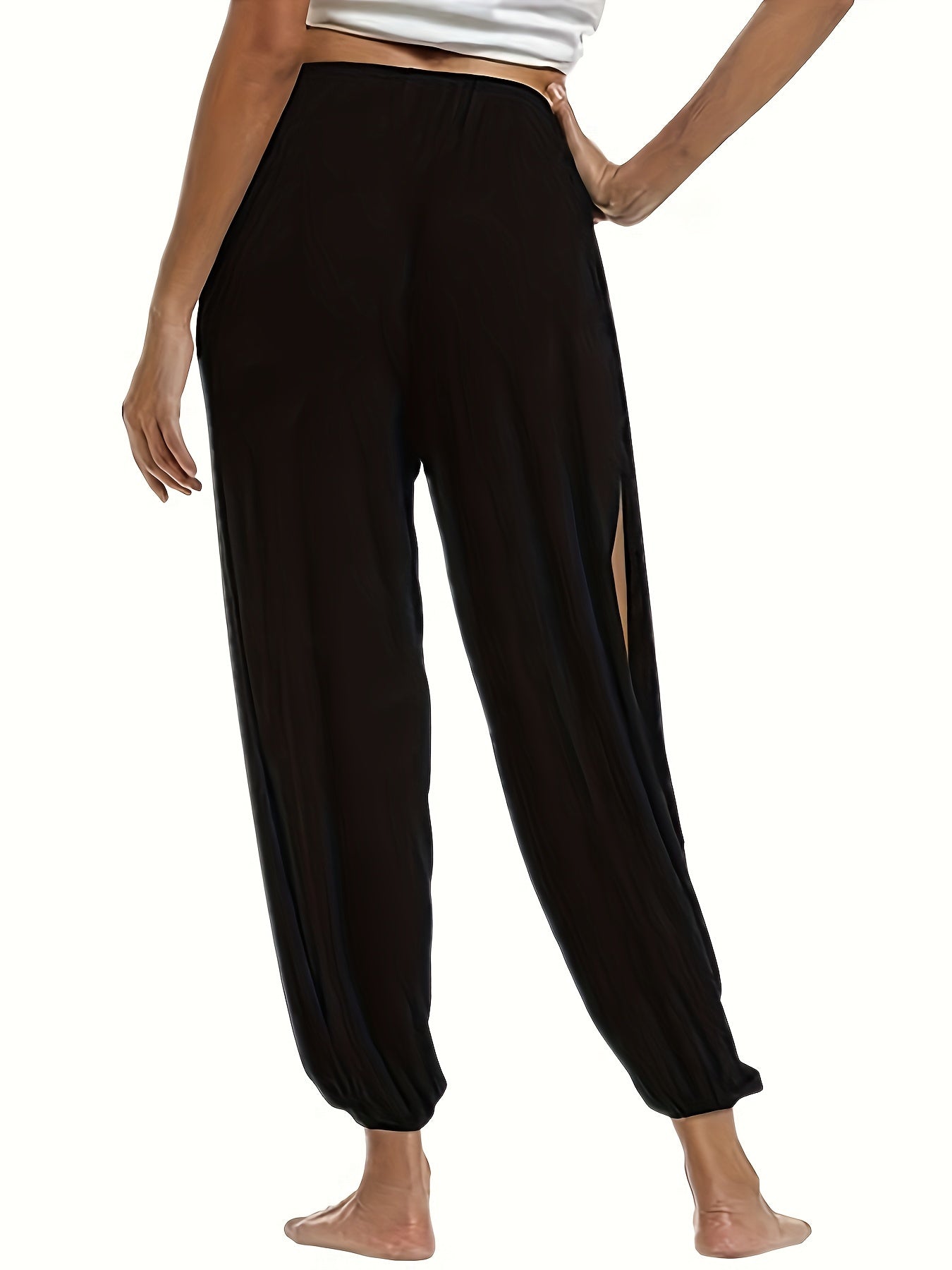 Relaxed elastic jogger pants for women's loungewear.