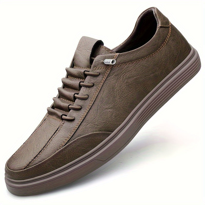 Vintage business style shoes for men made with split cow leather upper and rubber sole, suitable for casual walking.