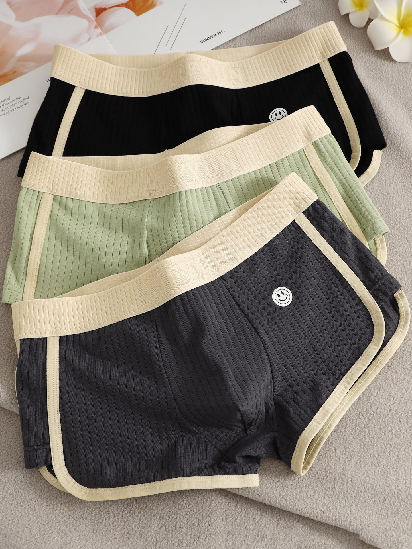 Men's loose fit boxer shorts, comfortable and breathable, perfect for summer sleepwear.