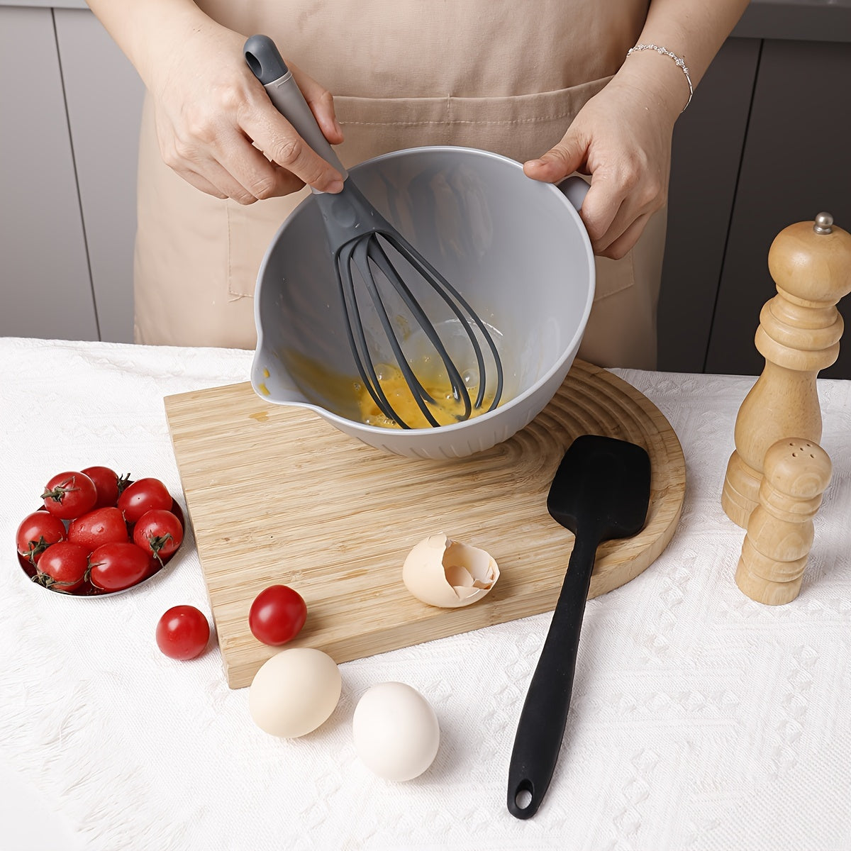 Large Capacity Nordic-Inspired PP Baking Bowl with Handle - Ideal for Mixing Salads, Storing Food, and Prepping - Strong and Long-lasting Kitchen Essential