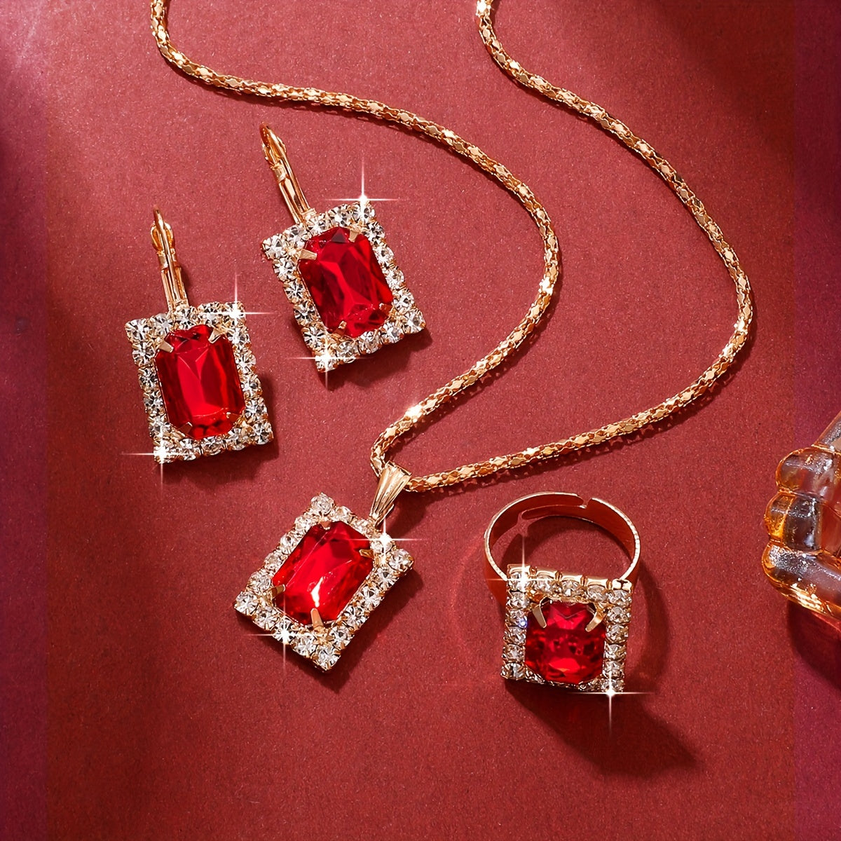 4-piece women's jewelry set with retro square glass rhinestones