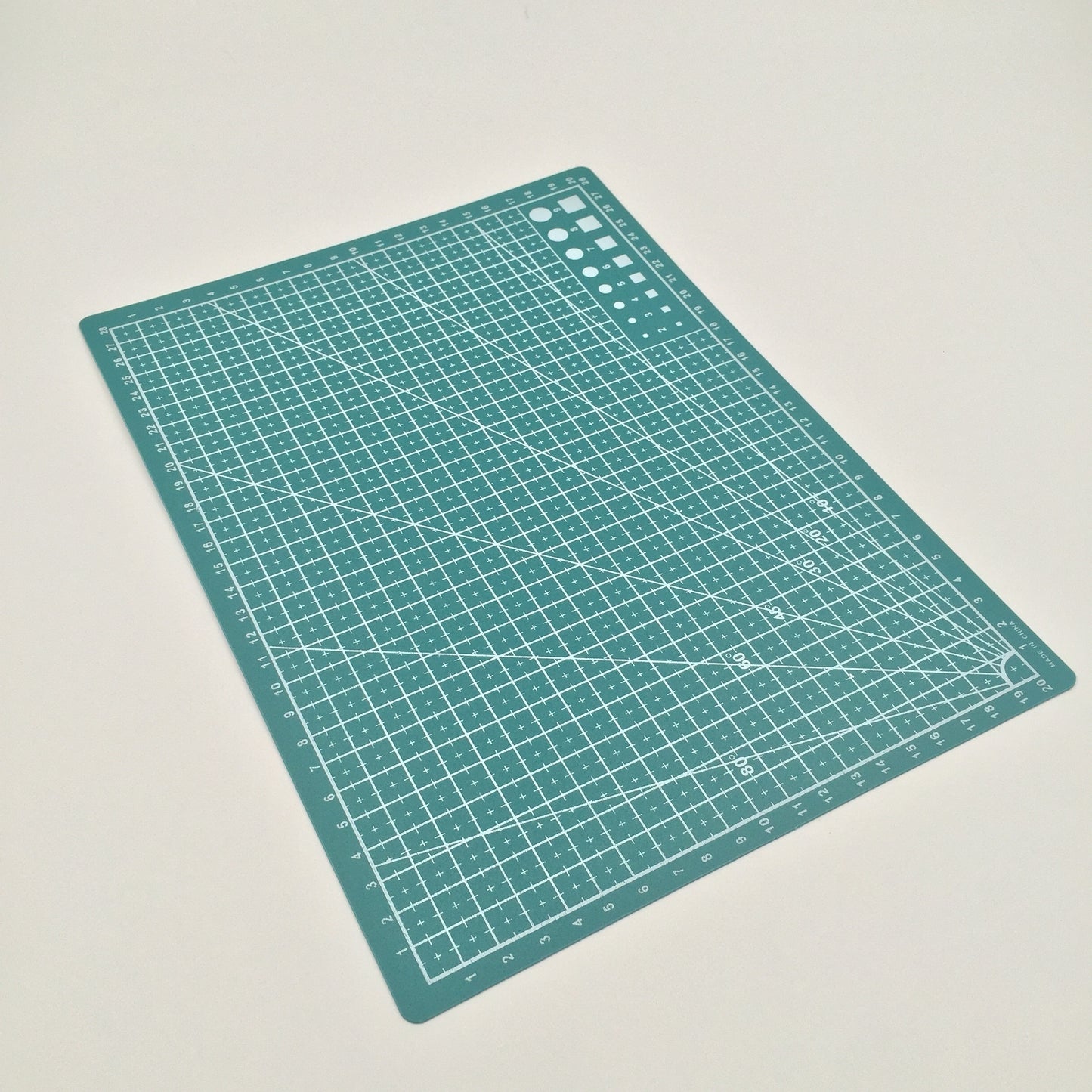 A4 cutting plate for hand account, desktop, 30*22cm, 0.9mm thickness.