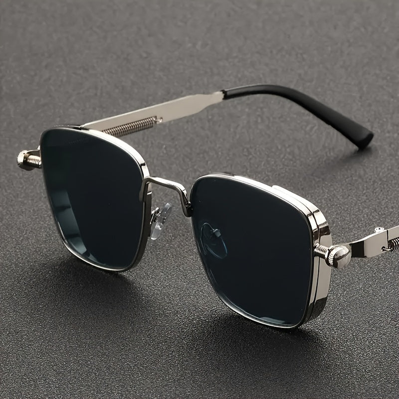 Steam Punk Silver Metal Frame Glasses, Durable Steel and Polycarbonate Lenses, Vintage Style for Casual Wear.