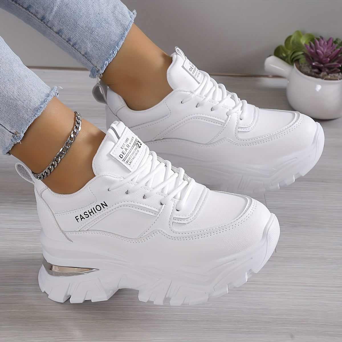 Trendy lace-up platform sneakers for women, perfect for outdoor activities.