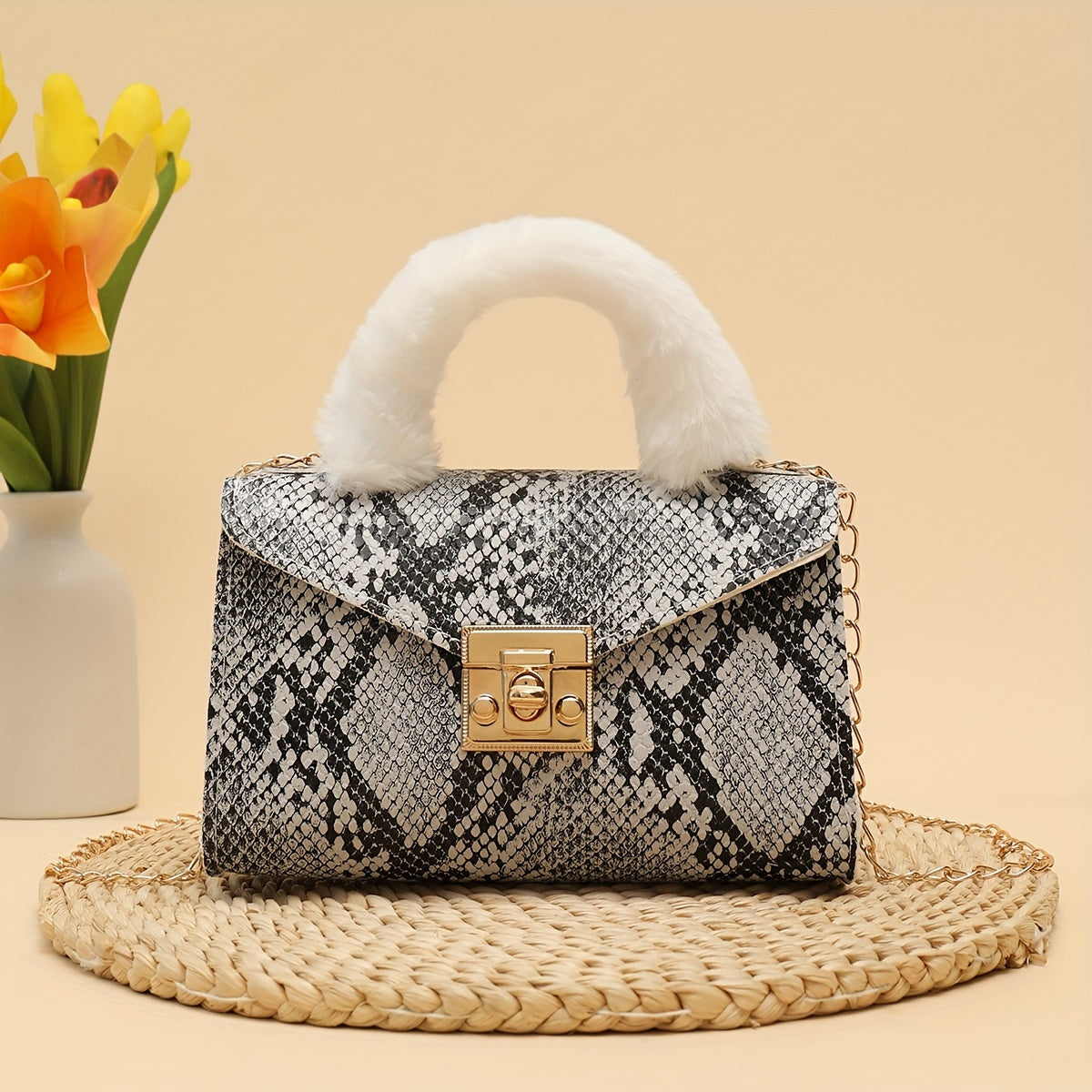 Furry chain crossbody bag with wrist lock and animal print, perfect for daily outings in autumn and winter.