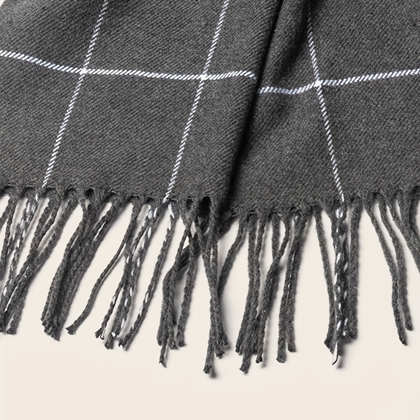 Stay stylish and warm with this elegant braided fashion scarf for men. This large neckerchief is the perfect gift choice.