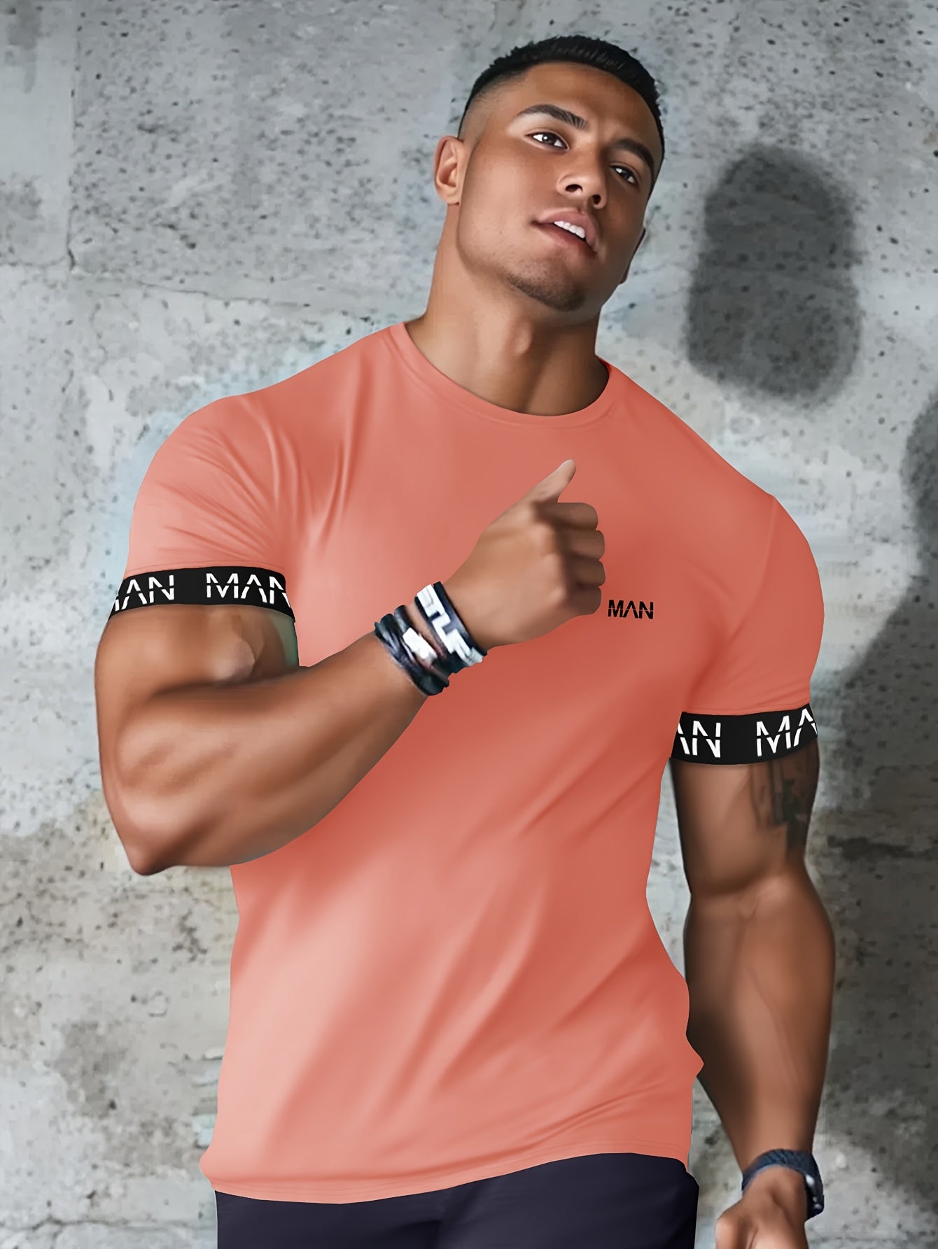 Men's lightweight athletic t-shirt made from a breathable and stretchy blend of polyester and elastane, suitable for gym, running, and training. Machine washable.