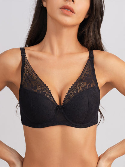 Stylish lace bra with adjustable straps and underwire support for everyday comfort.