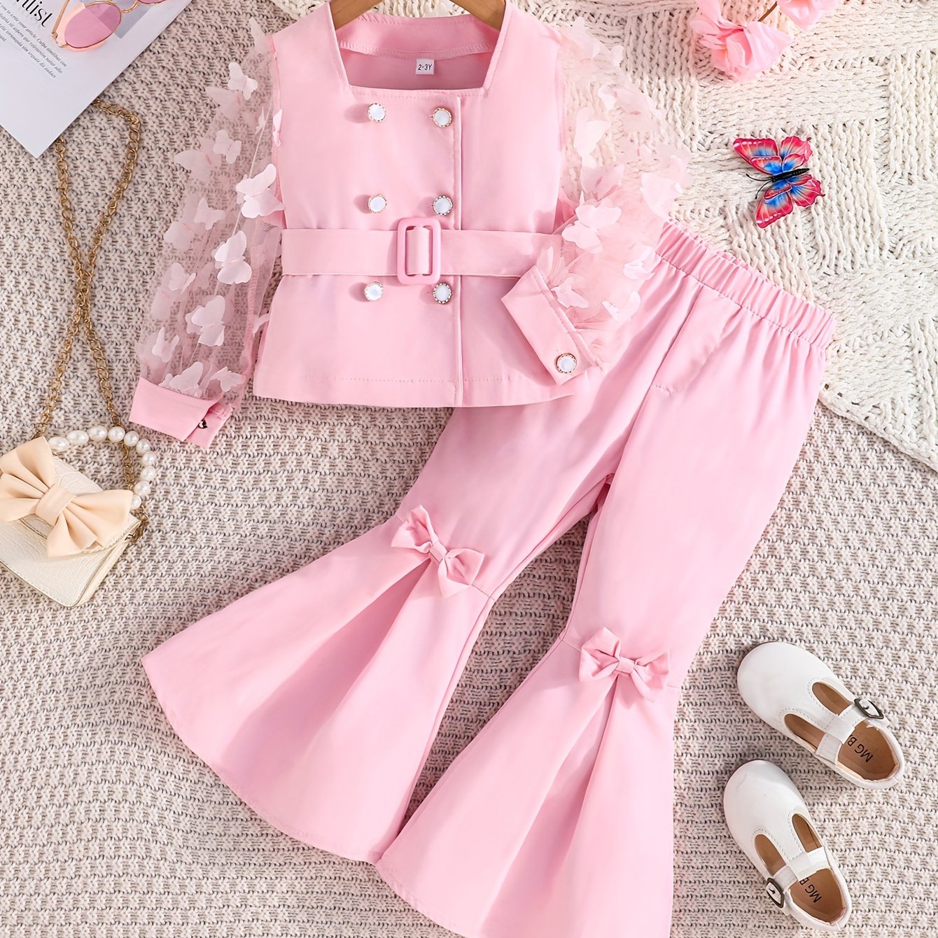 Girls' 2-piece casual outdoor outfit with butterfly sleeve blouse and high neck, paired with long pants. Made of polyester, suitable for girls aged 12 and under. Regular fit with no print.