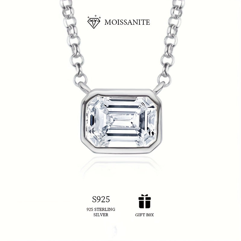 925 Sterling Silver'da Emerald Cut Moissanite Pendant Necklace - 1ct, 2ct yoki 3ct da mavjud. Gippoallergen, Bohemian uslubidagi ayollar uchun zargarlik sovg'asi - To'y, Nikoh, Onalar kuni uchun mukammal. Sertifikat va sovg'a qutisi bilan birga keladi.