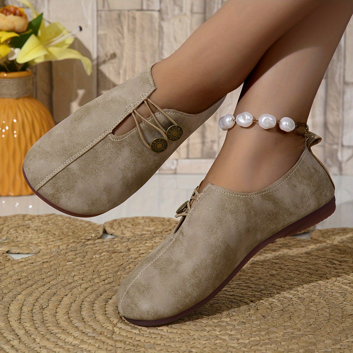 Women's casual single shoes with round toe and soft sole, featuring buckle decoration and solid color design.