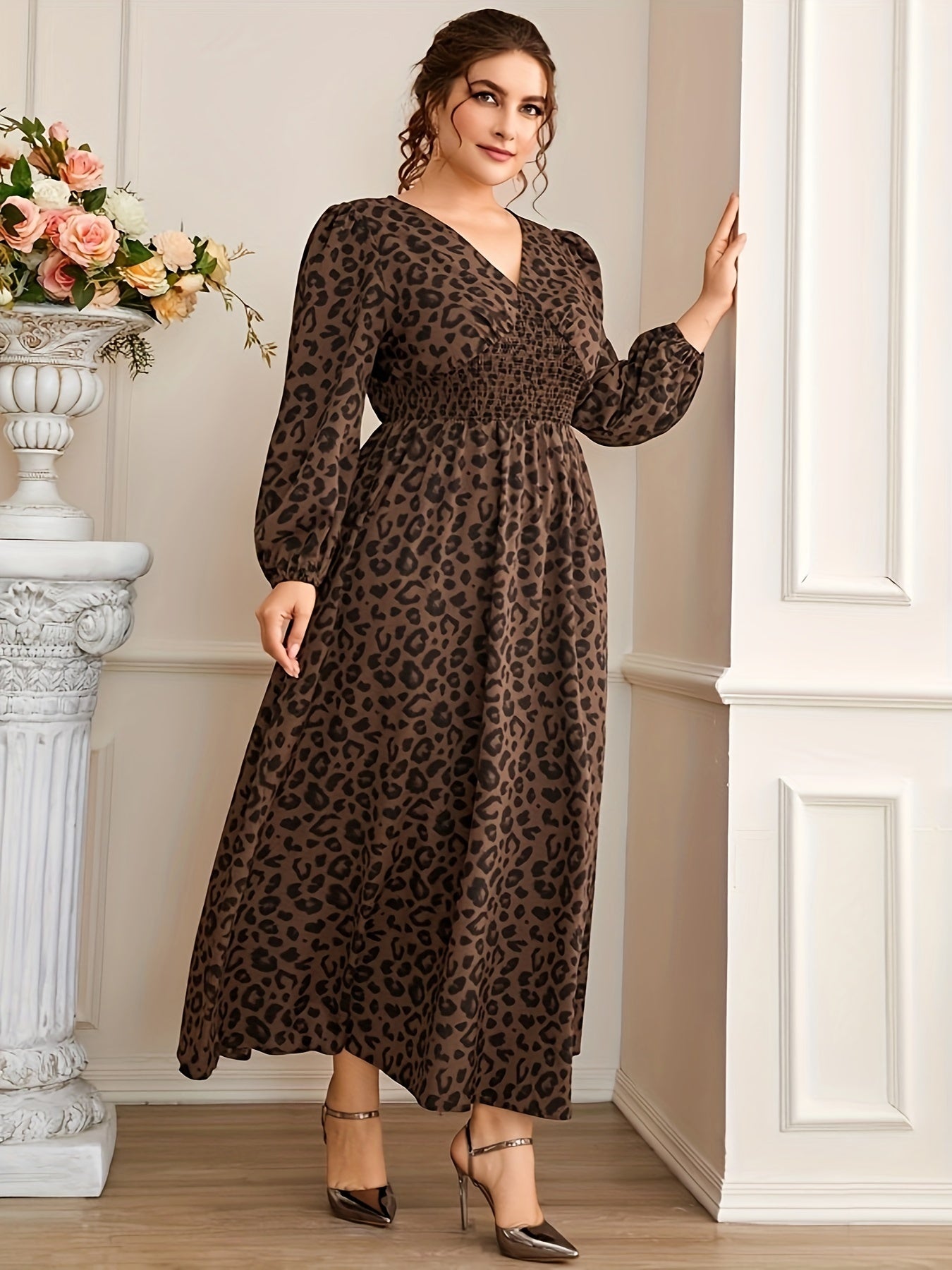 Leopard print midi dress with V-neck, lantern sleeves – machine washable, polyester, ideal for spring and fall.