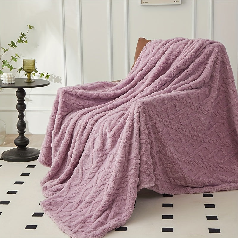 Soft and cozy rhombus jacquard blanket made of skin-friendly taffeta, perfect for use in the office or at home. This versatile blanket can be used as a couch throw, air conditioner blanket, or for a quick nap. Suitable for all seasons and makes a great