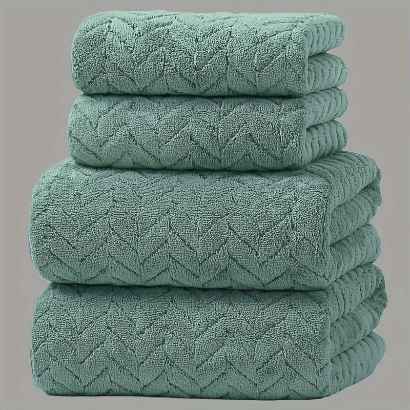 4-piece high-end bath towel set includes 2 bath towels and 2 towels. Absorbent, soft, non-shedding, and quick-drying. Ideal for autumn and winter swimming and fitness, portable sauna use, or as a Christmas gift.