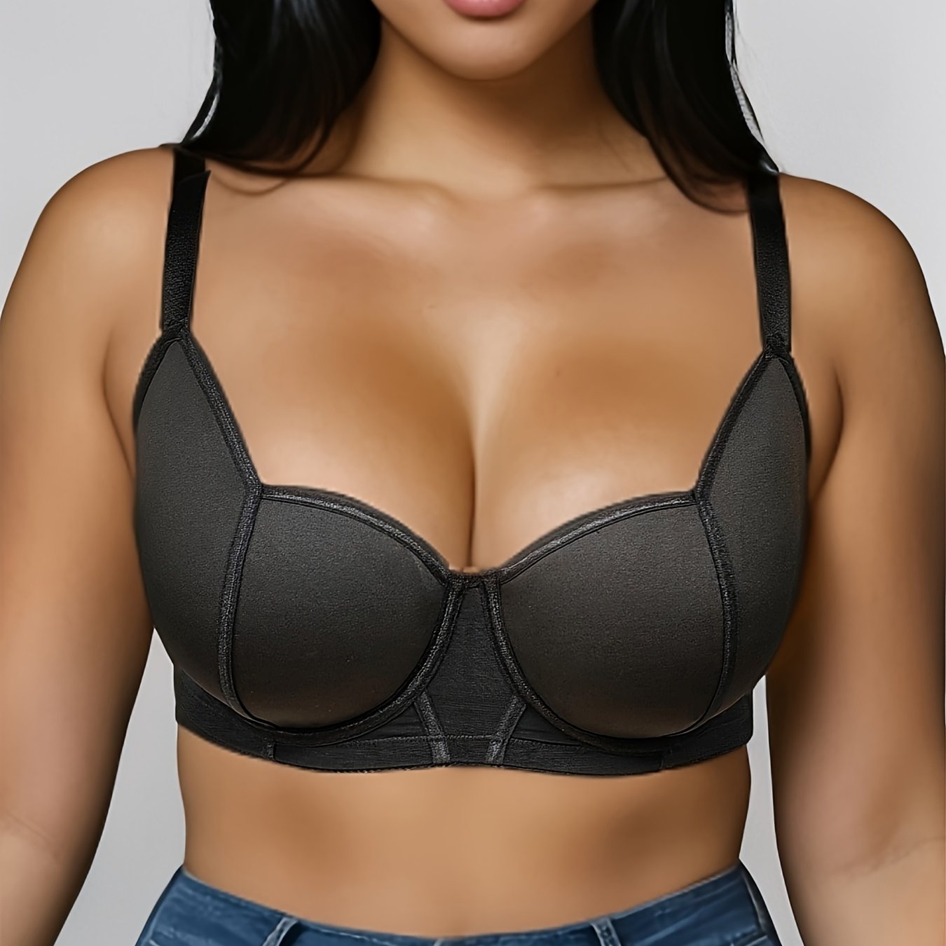 Women's plus size underwire bra in elegant solid color knit fabric, made of 72% polyamide and 28% elastane, collarless, no padding push-up bra with medium stretch.