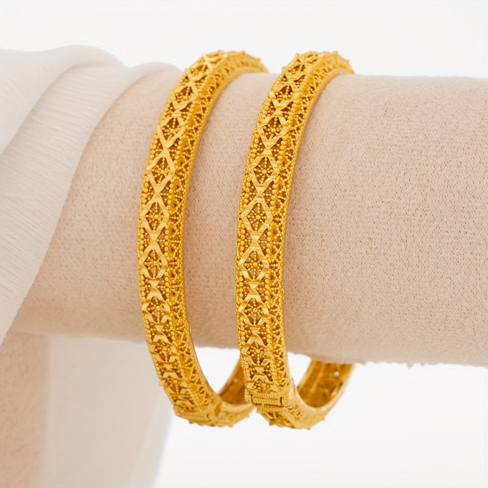 Luxurious 4-piece Gold-Tone Alloy Bangle Set for Women - Stylish Fashion Bracelets, Great for Everyday Wear and Gifting, Suitable for Thanksgiving and any Occasion.