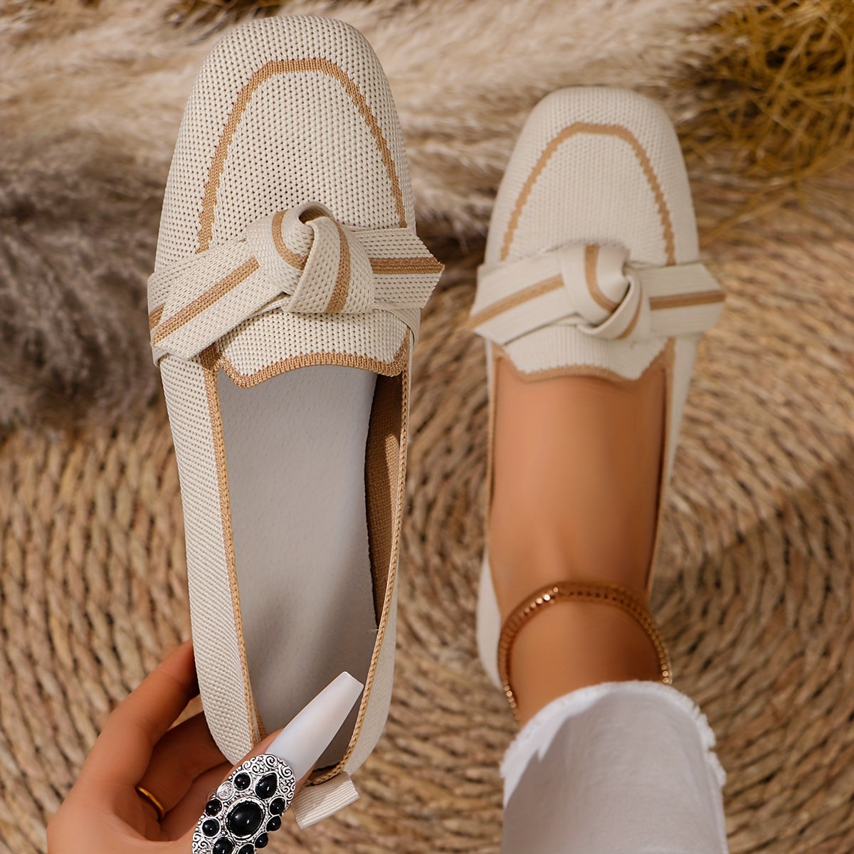 Women's bow design flat shoes with a soft knitted square toe, lightweight and breathable slip-on flats.