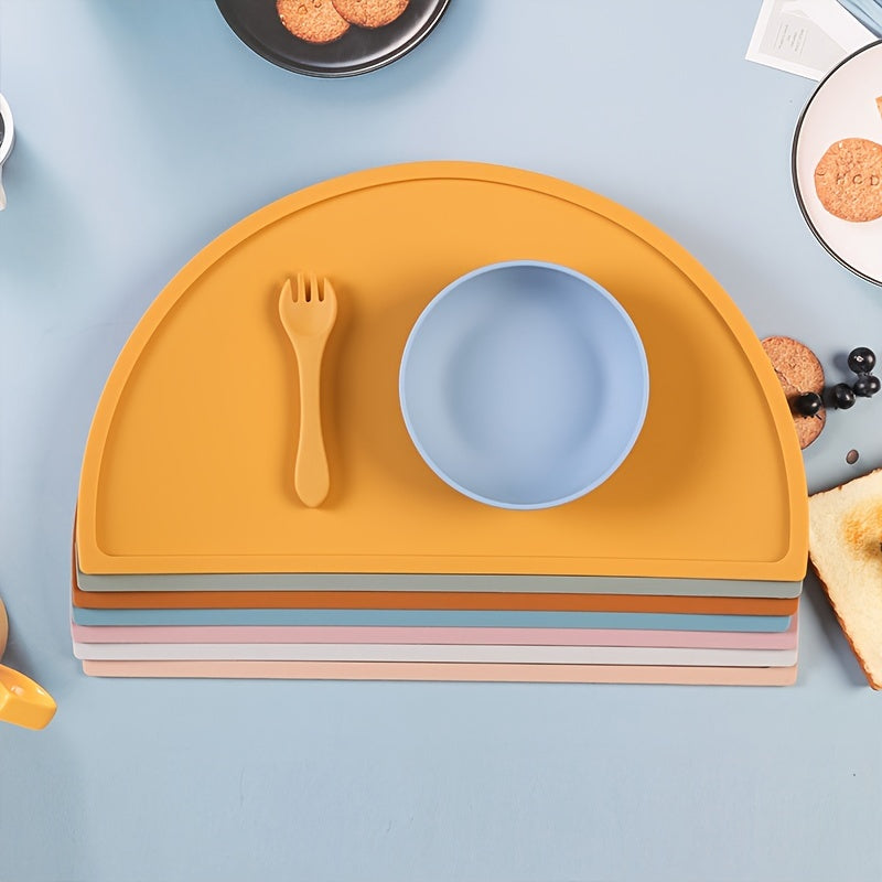 Ensure your baby's meals stay clean and safe with this food-grade silicone baby placemat! The perfect gift for Christmas, Halloween, or Thanksgiving.