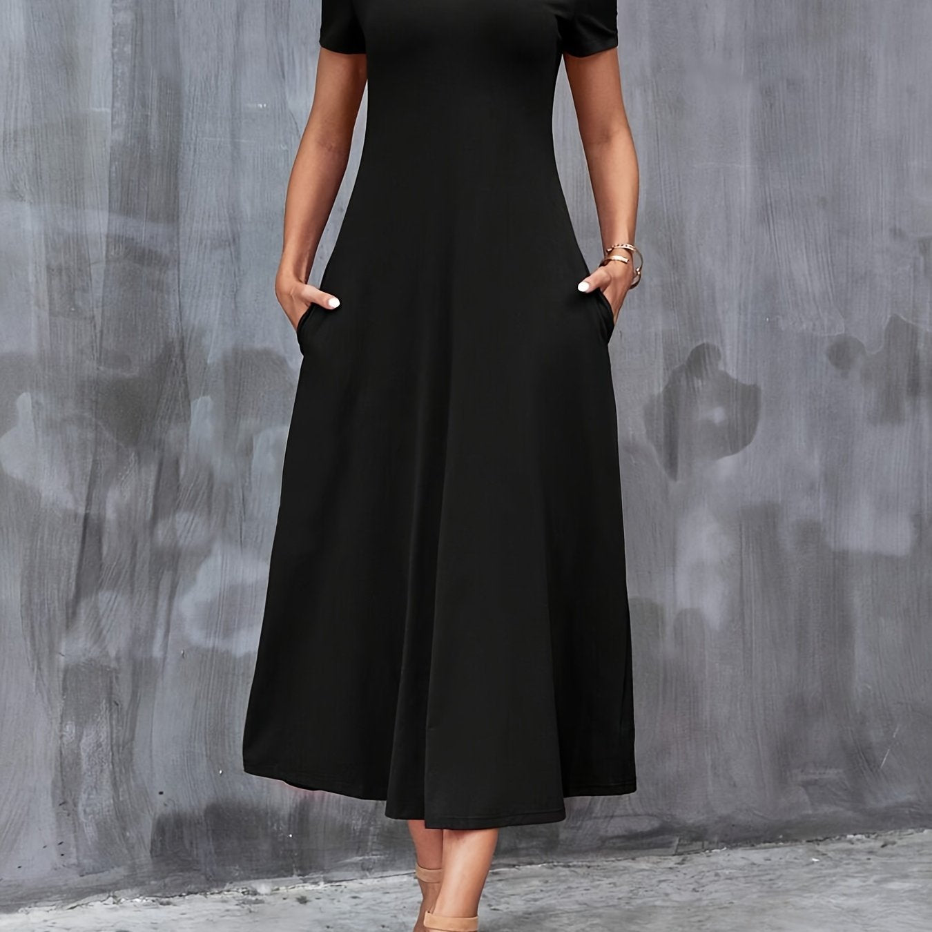 Women's Elegant Green V-Neck A-Line Dress with Pockets, Casual Polyester Blend, Machine Washable, Perfect for All Seasons, Comfortable Fashion with Glossy Texture.