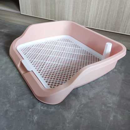 High-sided dog litter box with removable grid for small to medium breeds.