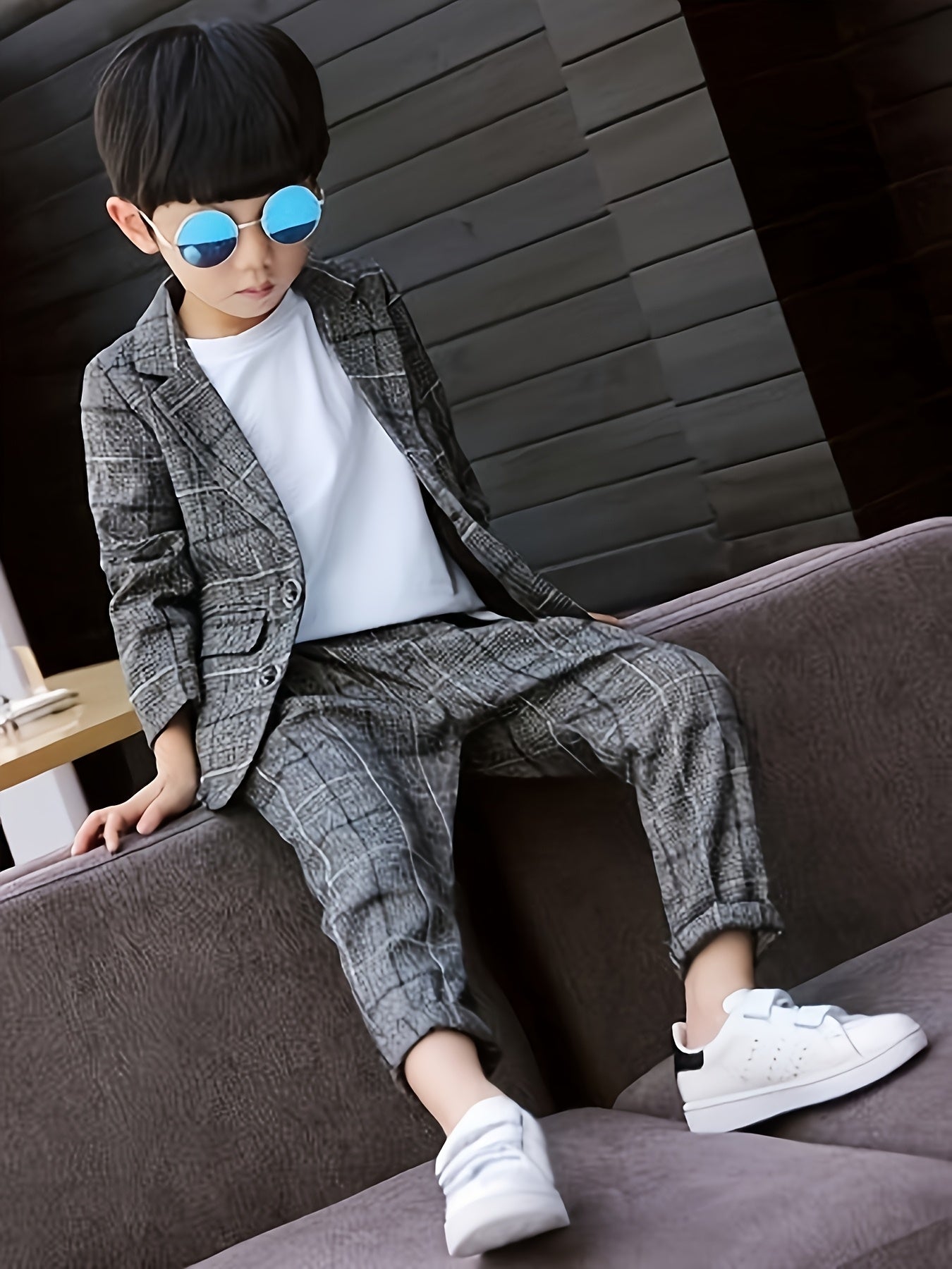 2024 trendy autumn outfit for boys, stylish casual suit for older children.