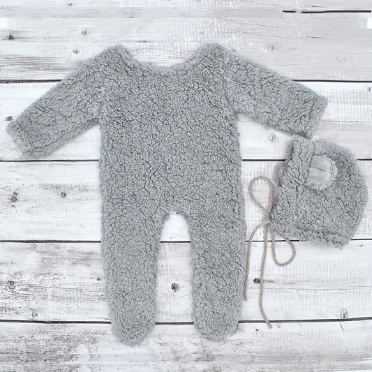 Soft Acrylic Bear Photo Outfit Set for Youngsters with Matching Hat - Choose from Bright Pink, Deep Brown, Grey, or White - Ideal Keepsake for Your Adorable Little One