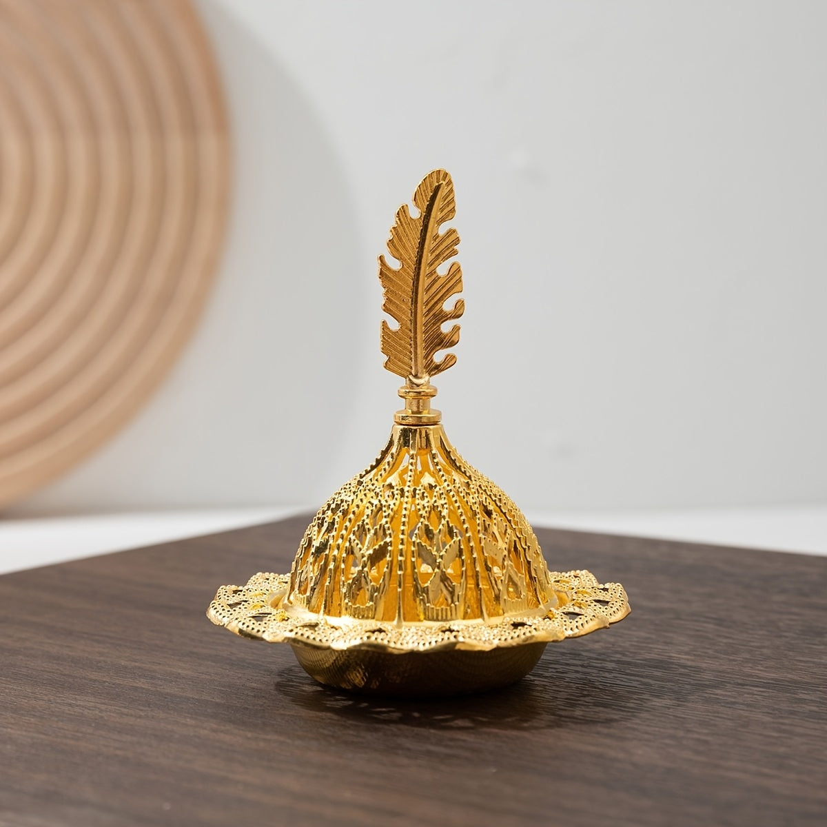 Elegant Golden Hollow-Out Resin Incense Burner - Luxurious Metal Aromatherapy Decor with Intricate Lace Patterns, Perfect for Home or Office Ambiance, Home Fragrance. Crafted with Care