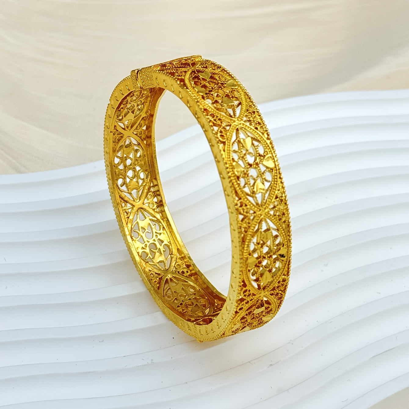 Set of 4 Luxurious Bracelets with 24K Gold Plating - Featuring Bohemian & Ethnic Heart Patterns, Perfect for Everyday or Special Occasions, Inspired by Middle Eastern Arabic Style, Makes a Romantic and Charming Gift