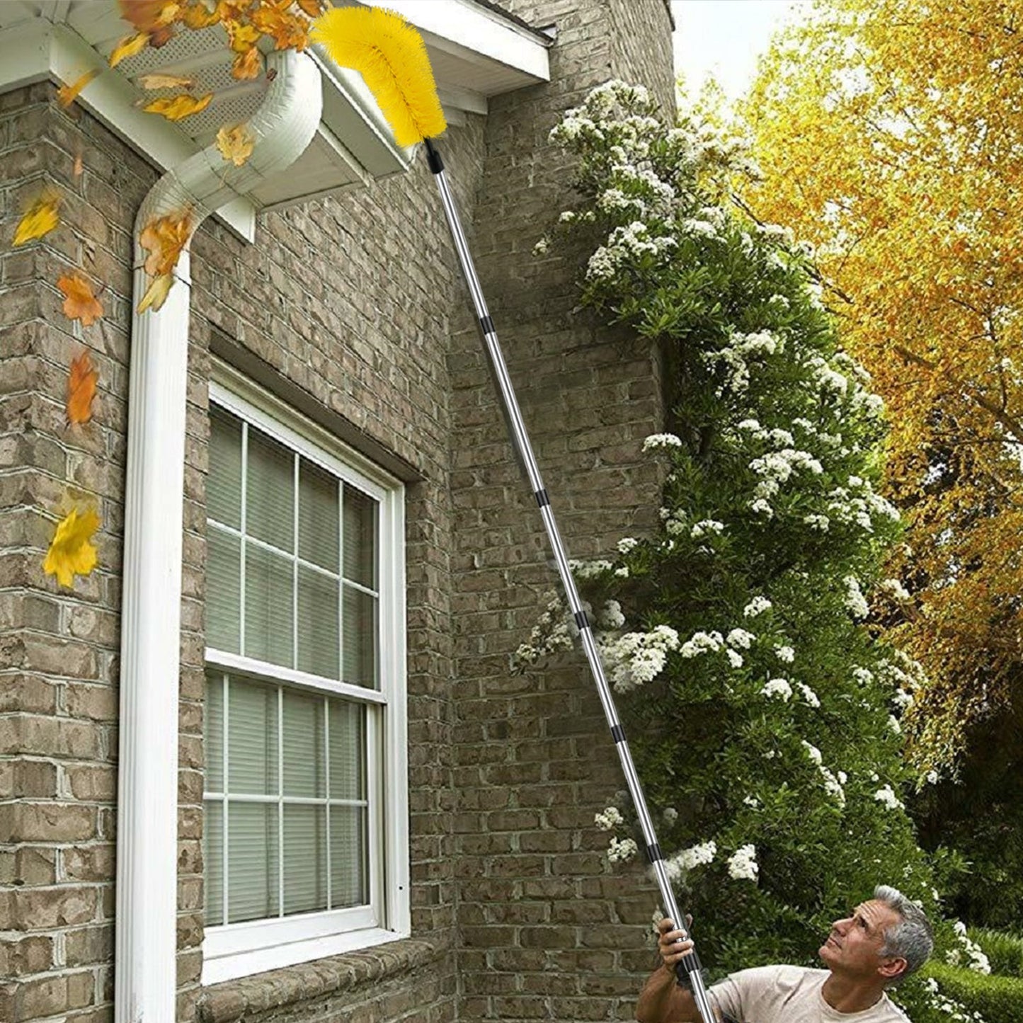 BUSIZH Telescopic Gutter Cleaning Brush Set includes 1 plastic brush designed for cleaning gutters without the need for electricity. This set of manual leaf debris cleaner tools is perfect for maintaining courtyards and patios. The extendable pole makes