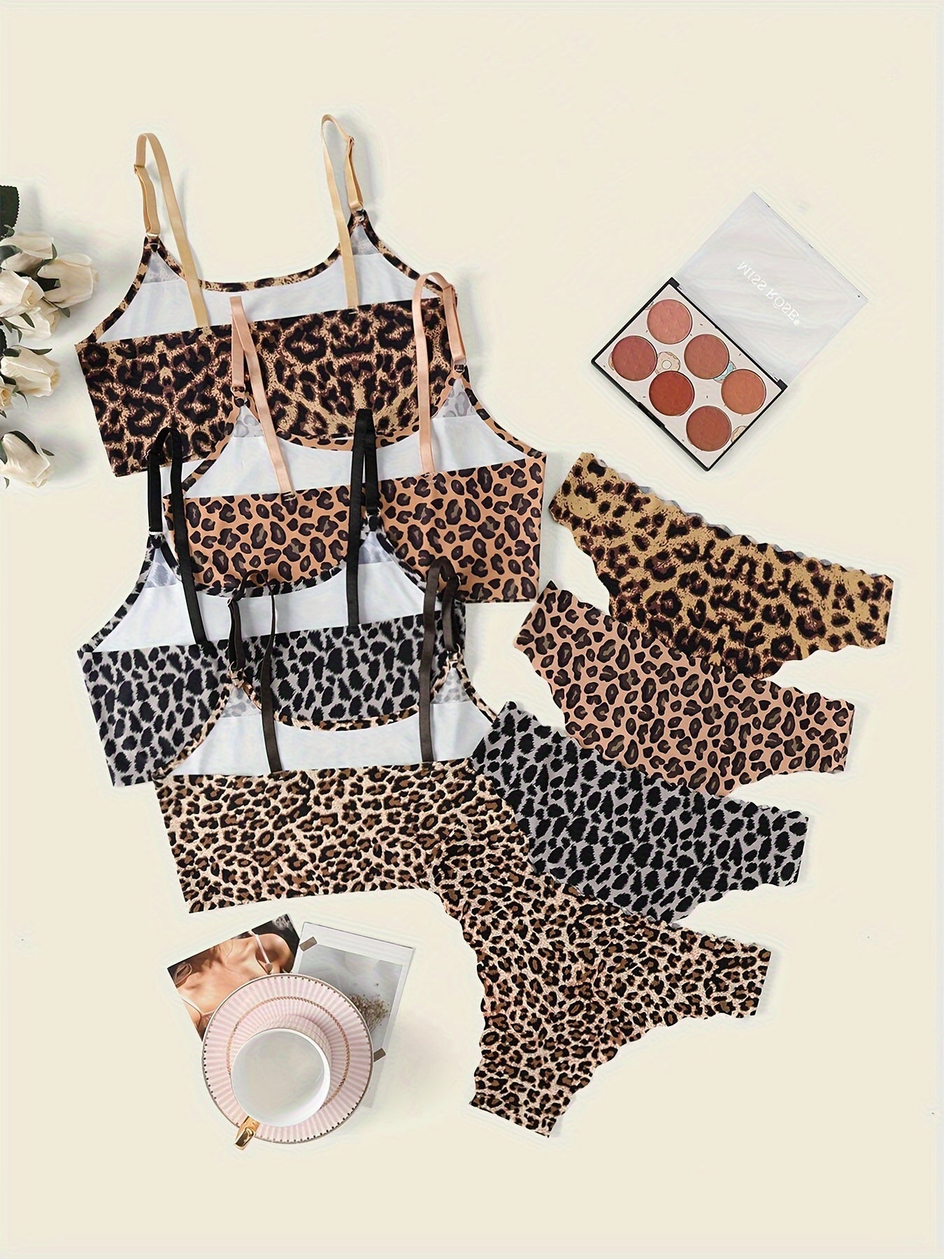 4-piece set in leopard print.