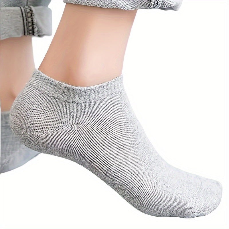 10 pairs of breathable and lightweight unisex ankle socks.